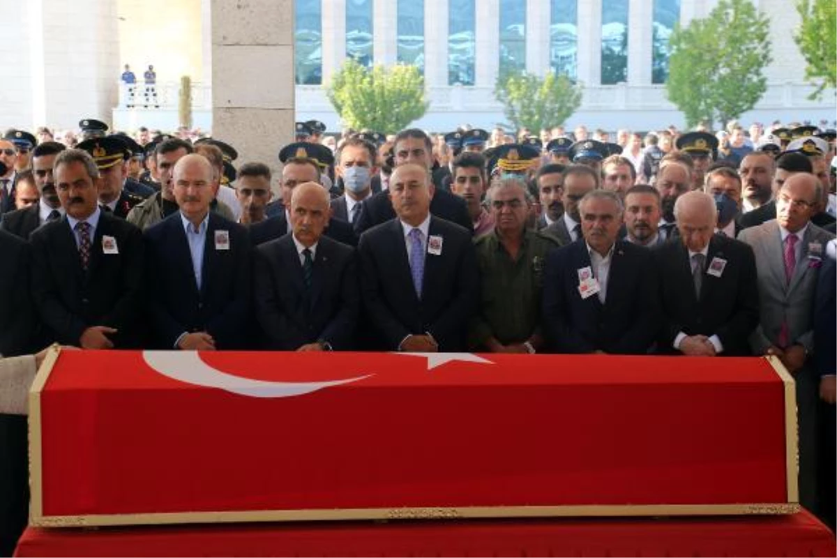 Şehit Sözleşmeli Er Mevlüt Yoğurtcu, Ankara\'da son yolculuğuna uğurlandı