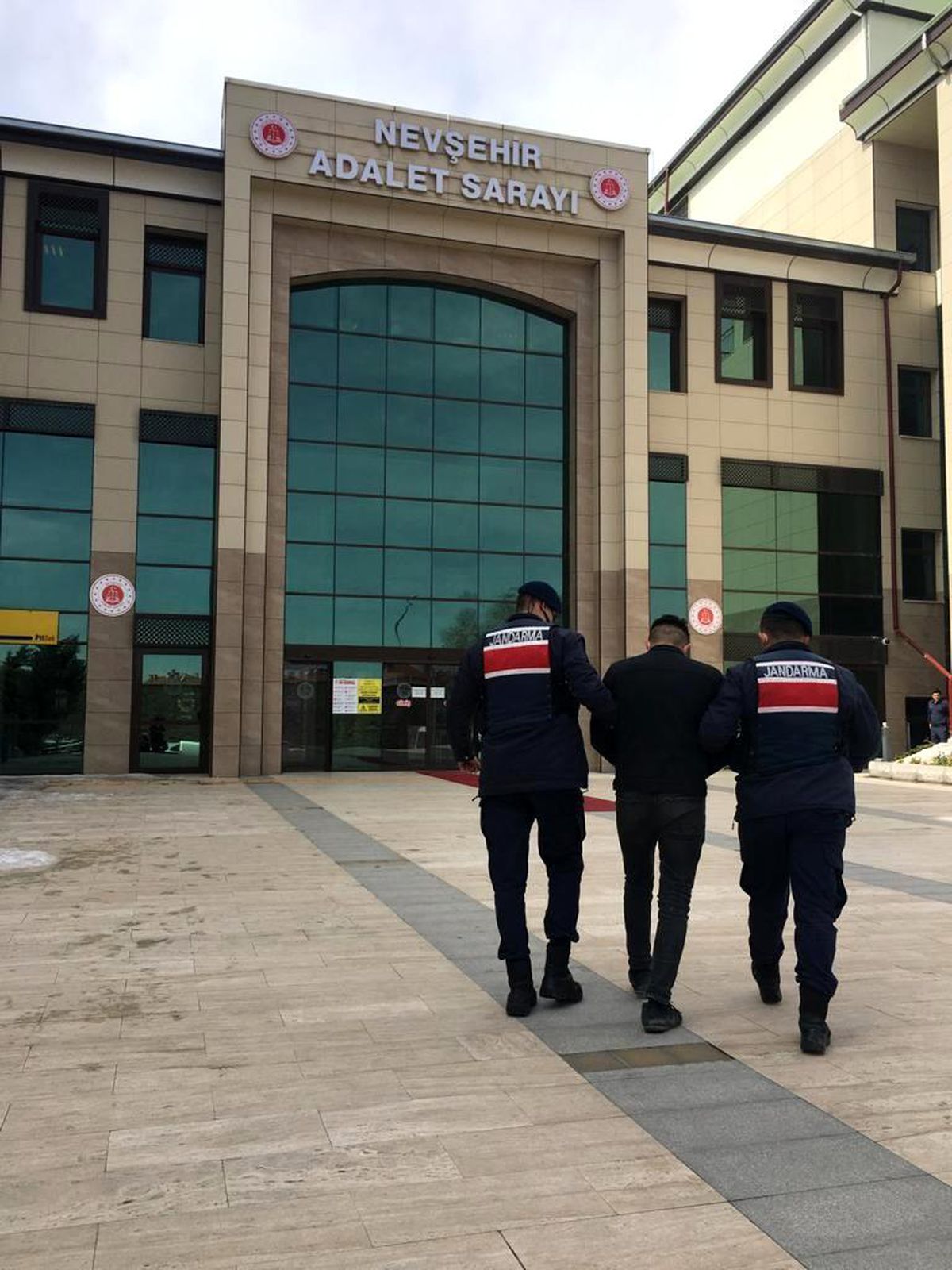 Aranan şahıs tutuklandı
