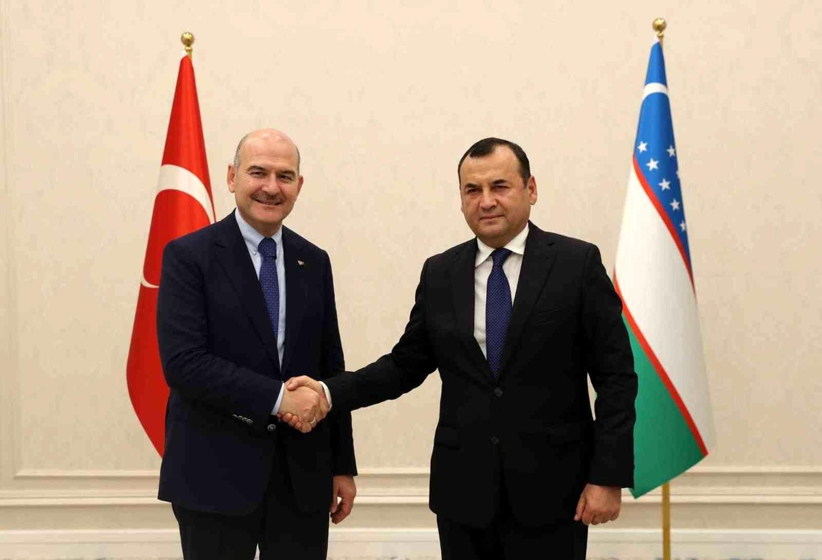 Bakan Soylu, Özbekistan Cumhurbaşkanı Mirziyoyev tarafından kabul edildi