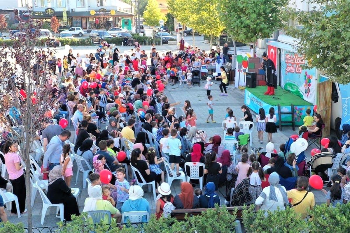 Başiskele\'nin mahalleleri çocuk sesleriyle şenleniyor