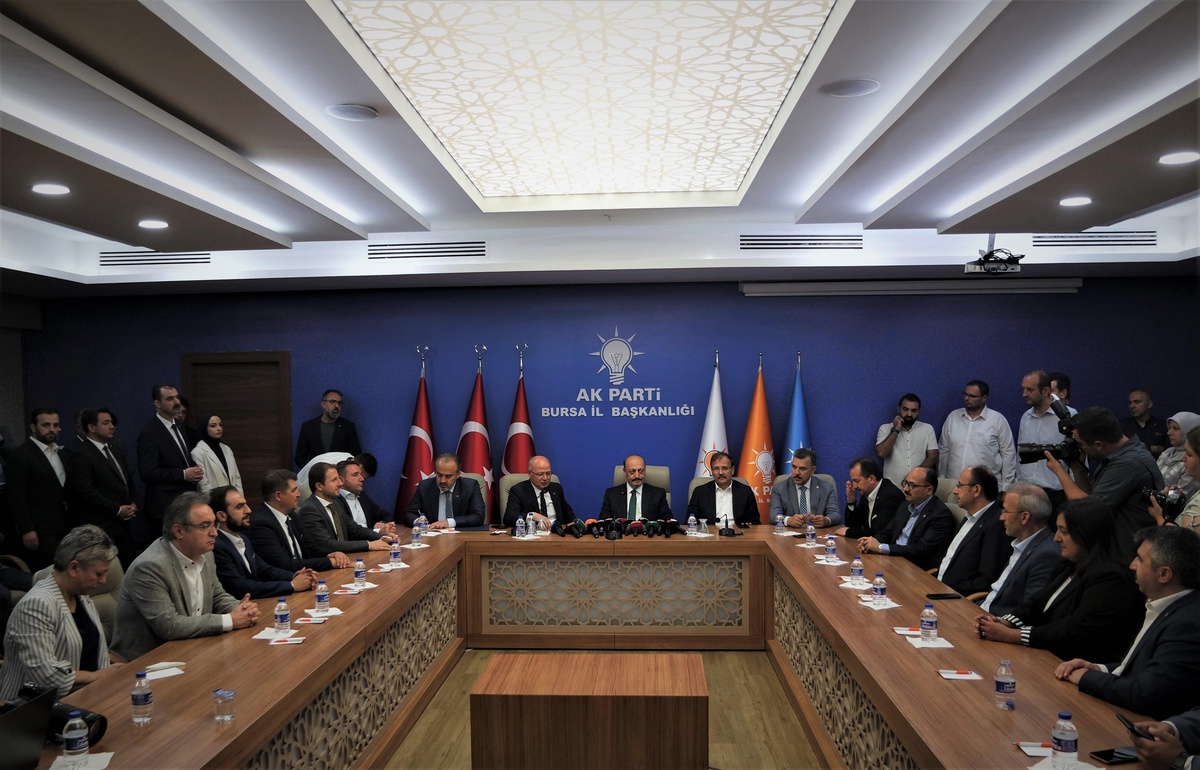 Çalışma ve Sosyal Güvenlik Bakanı Bilgin, AK Parti Bursa İl Başkanlığı ziyaretinde konuştu Açıklaması