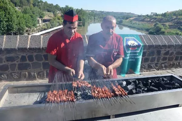 Kahvaltıda bile tüketilen 'Ciğer kebabı' coğrafi işaretle tescillendi! Diyarbakırlılar bayram ediyor