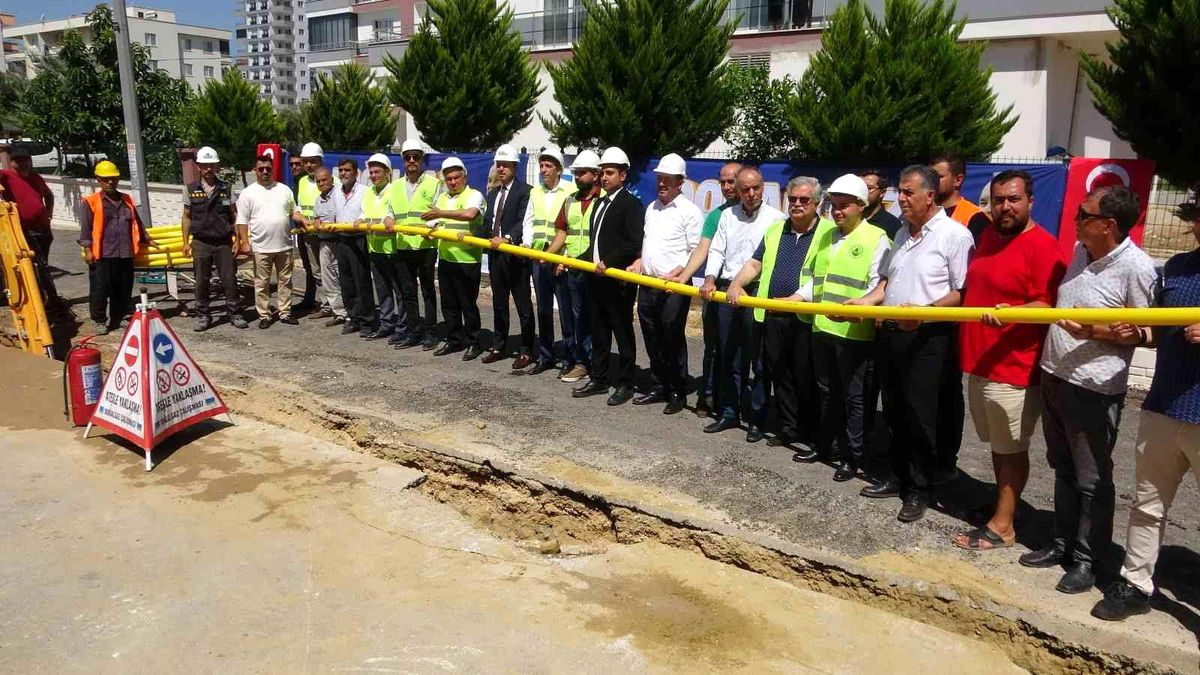 Erdemli\'de ilk kez doğalgaz altyapı çalışması başladı