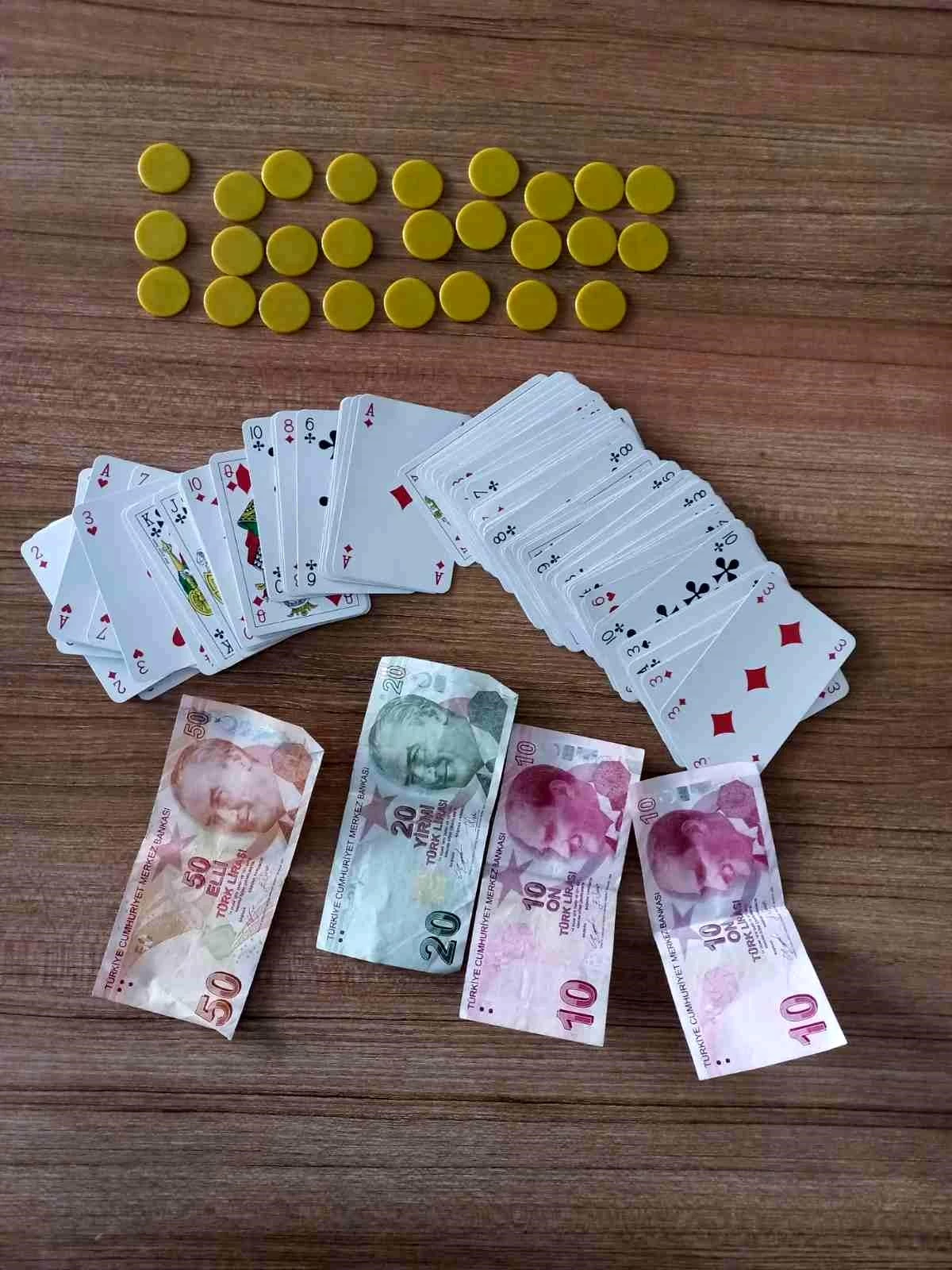 Kayseri\'de kumar oynatan 2 kişi gözaltına alındı