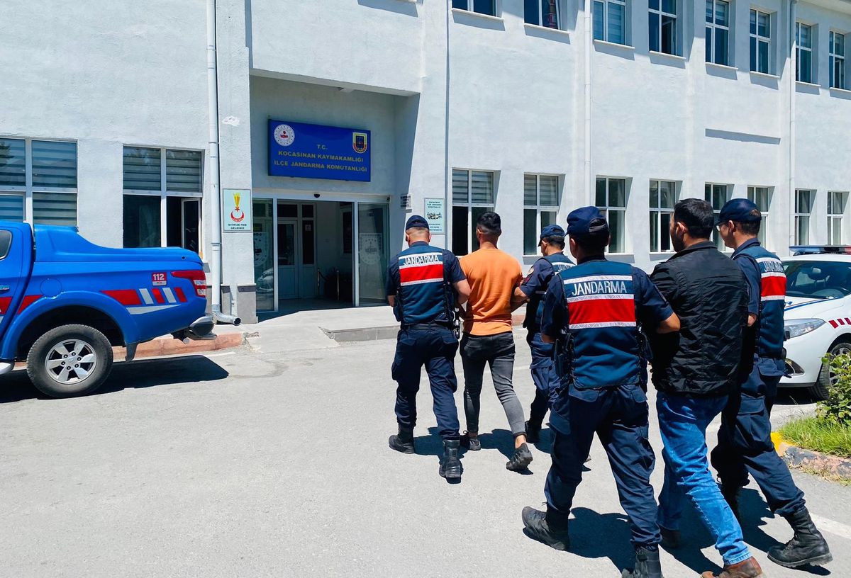 Kayseri\'de terör operasyonunda 2 şüpheli yakalandı