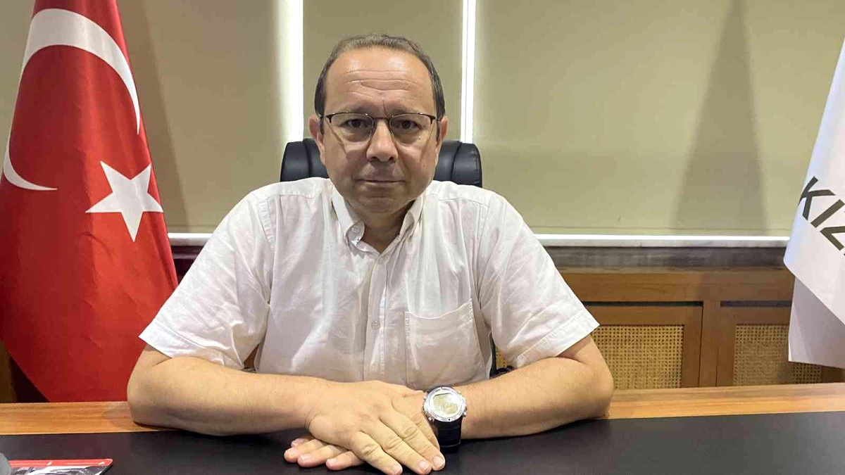 Kızılay\'dan evlenecek çiftlere gelinlik desteği