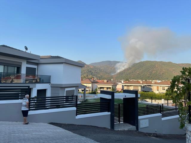 Marmaris'te orman yangını (2) Marmaris'te orman yangını (2)
