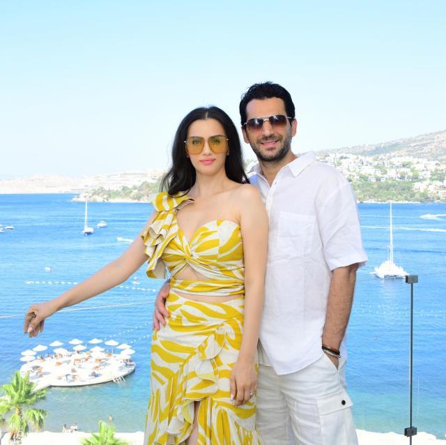 Murat Yıldırım ve İman Elbani çifti bebek bekliyor