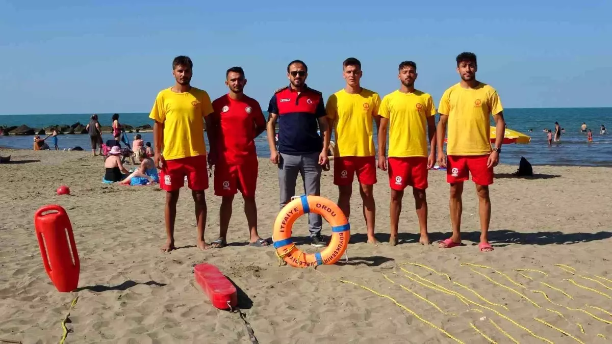 Ordu sahillerinde boğulma olaylarına anında müdahale ediyorlar