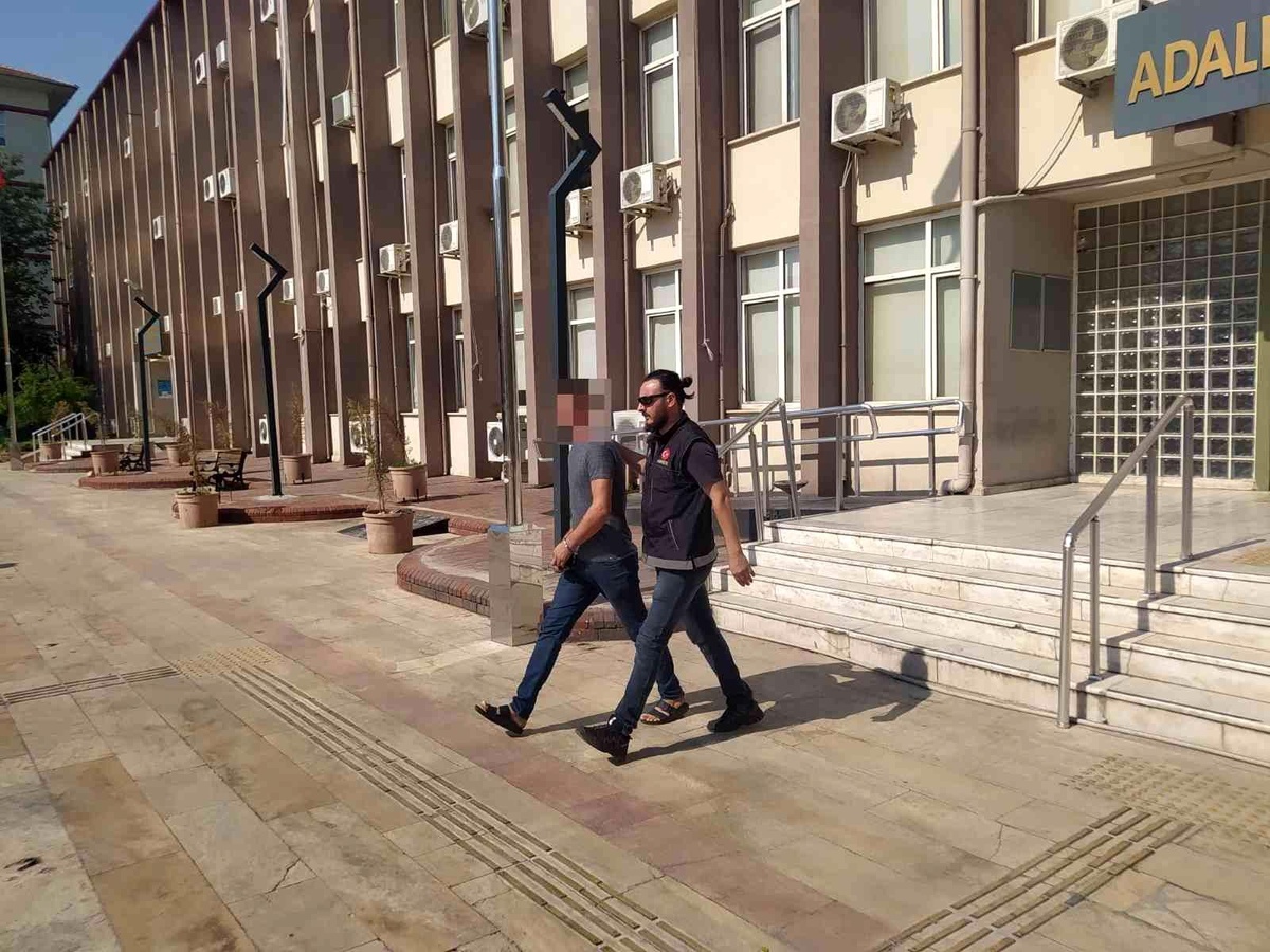 Verilen ifade ele verdi, uyuşturucu taciri yakalandı