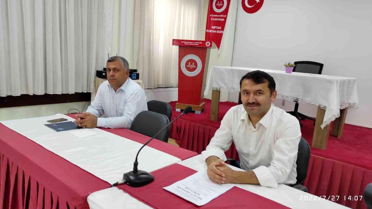 Afyonkarahisar\'da din görevlileri yarıştı
