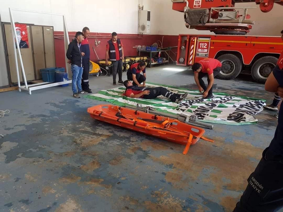 Belediye personelinin Kırşehir FK bayrağına basmasına kulüp başkanından tepki