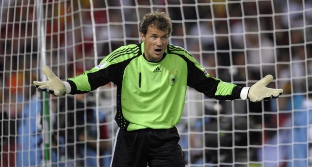 Efsane kaleci Jens Lehmann elektrikli testereyle komşusunun garajına saldırdı Efsane kaleci Jens Lehmann elektrikli testereyle komşusunun garajına saldırdı