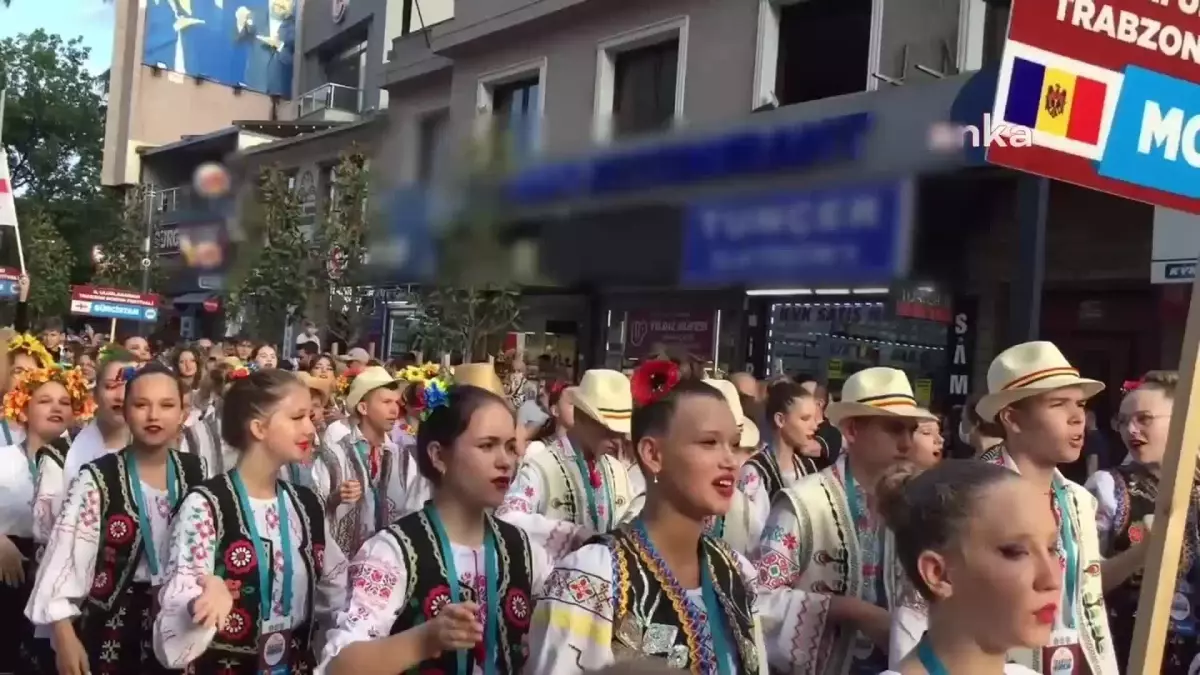 İkinci Uluslararası Horon Festivali Trabzon\'da Başladı