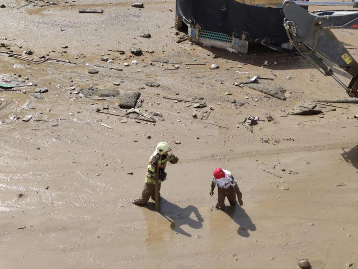 İran\'daki sel felaketinin bilançosu: 44 ölü