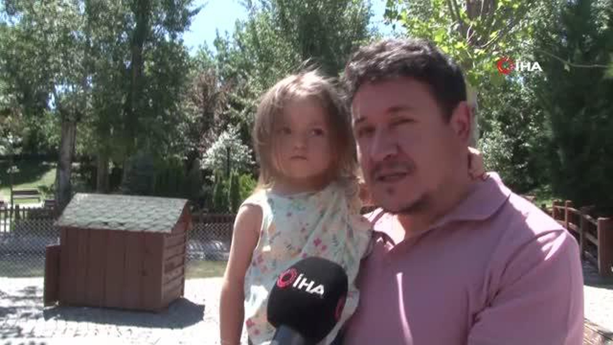 Sıcağı fırsat bilen Ankaralılar soluğu parklarda aldı