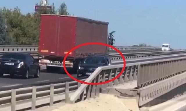Trafikte, geri geri 12 kilometre giden sürücüye 1.742 TL ceza Trafikte, geri geri 12 kilometre giden sürücüye 1.742 TL ceza