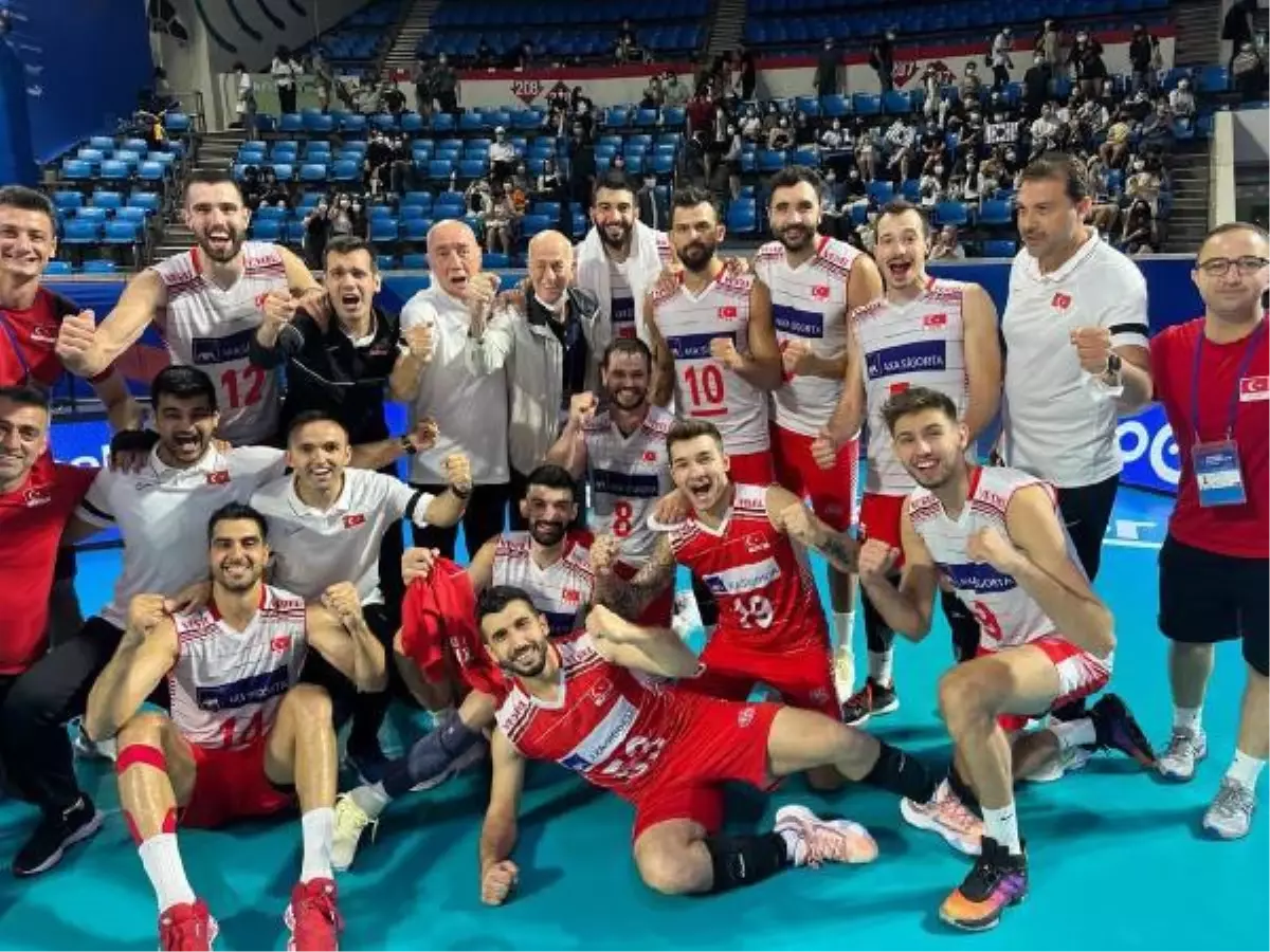 A Milli Erkek Voleybol Takımı finale çıktı