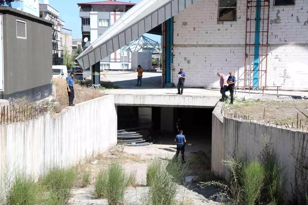 Cami inşaatından düşen vatandaş hayatını kaybetti