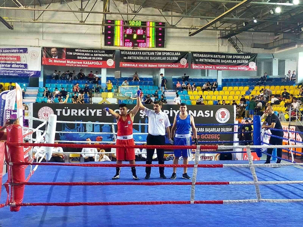 Çayırovalı boksörler, Kırıkkale\'de 3. tura çıktı