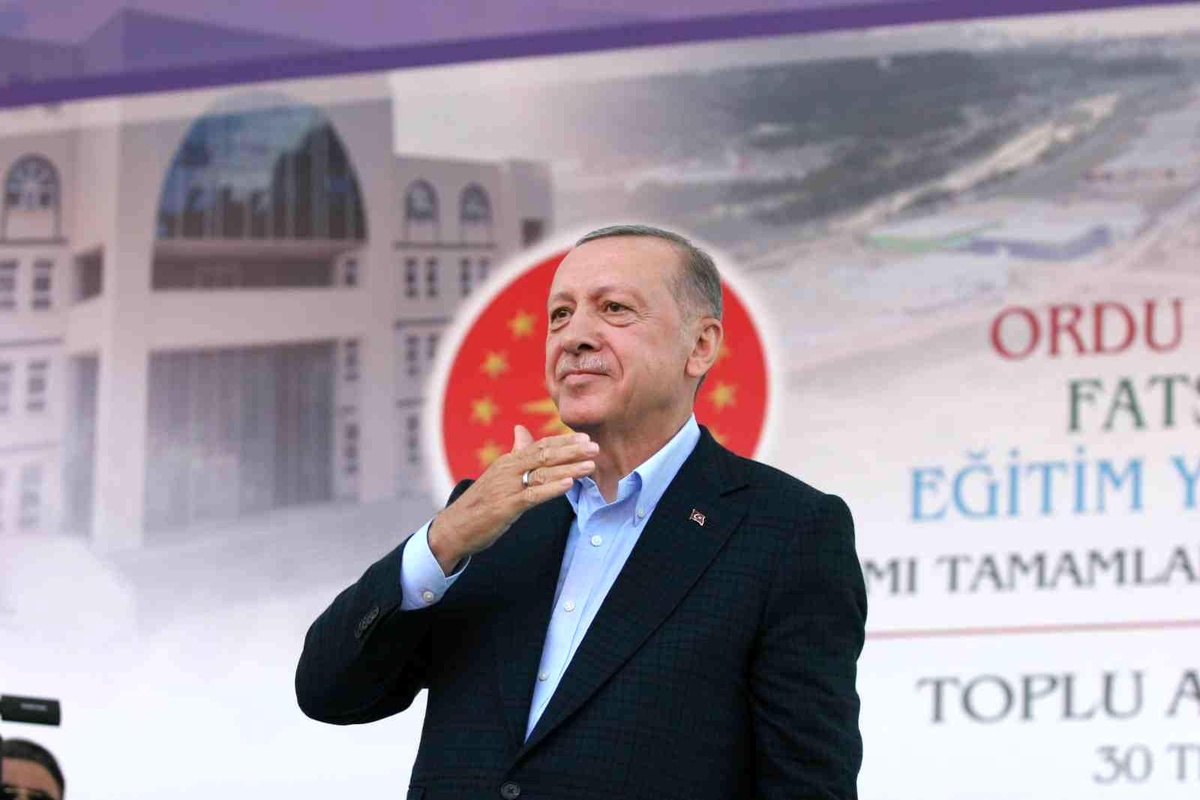 Cumhurbaşkanı Recep Tayyip Erdoğan, Ordu\'da fındık fiyatlarına ilişkin yaptığı açıklamada, "Fındığın ortalamasını 54 lira olarak açıklıyorum.