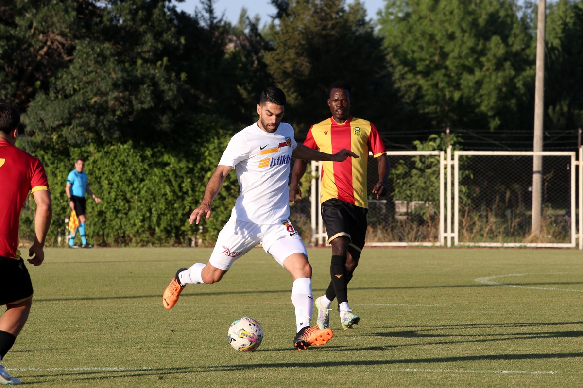 Kayserispor hazırlık maçında Yeni Malatyaspor\'u 3-2 yendi