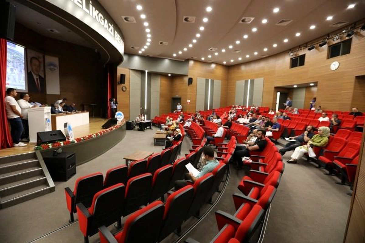 Melikgazi\'nin ihalesinde 14 daire pazarlığa kaldı