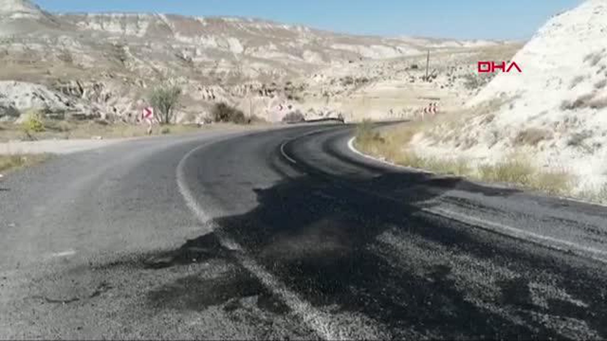 MİNİBÜS İLE OTOMOBİL ÇARPIŞTI: 3\'Ü AĞIR 14 YARALI