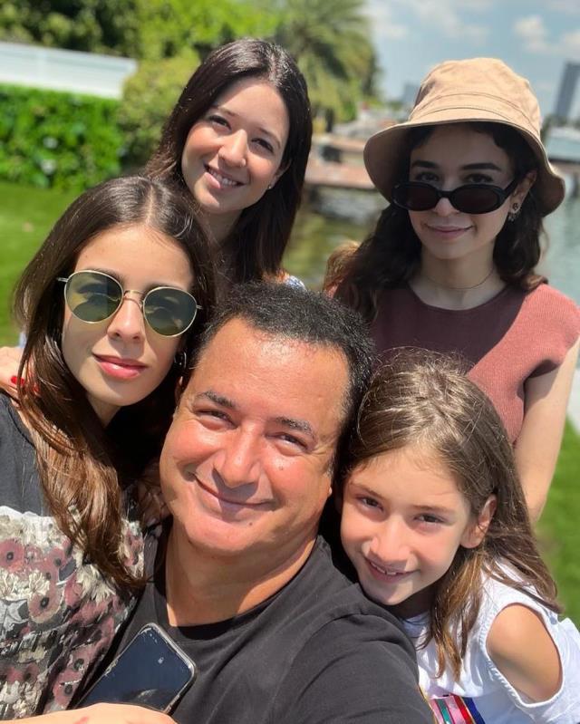 Acun Ilıcalı 'Cennette bir melekle' notuyla paylaştı! Şeyma'nın hamlesi kafa karıştırdı