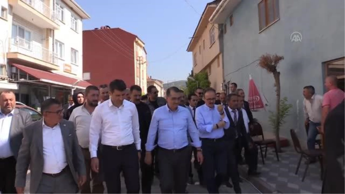 Enerji ve Tabii Kaynaklar Bakanı Dönmez, Yenipazar Belediyesi\'ni ziyaret etti