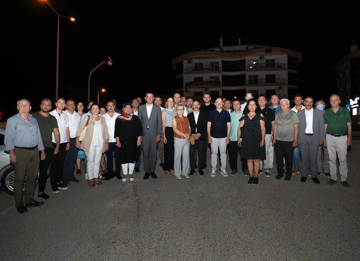 AK Parti İzmir İl Başkanı Sürekli, Seferihisar\'da ilçe teşkilatıyla buluştu