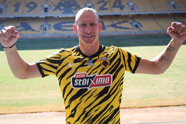 Beşiktaş'tan ayrılan Domagoj Vida'nın yeni adresi AEK Atina oldu