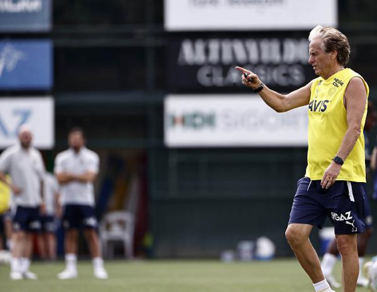 Fenerbahçe, Slovacko maçına hazırlanıyor