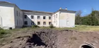 Harkiv kentinin doğusundaki bir okul bombardıman sonrası ağır hasar aldı