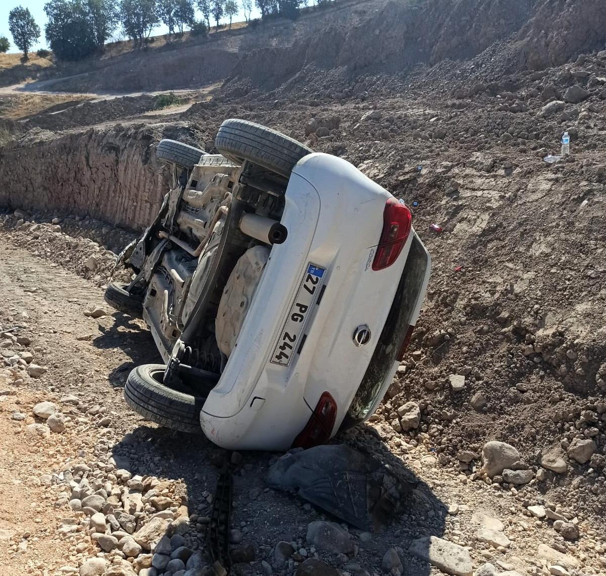 KPSS\'ye yetişmeye çalışırken kaza yaptılar: 2 yaralı
