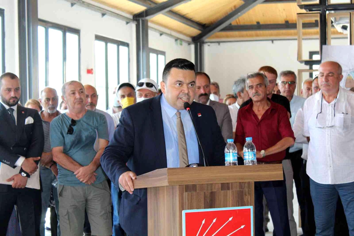 Sinop\'ta CHP İl Başkanlığından düşürülen Yüksel yeniden seçildi