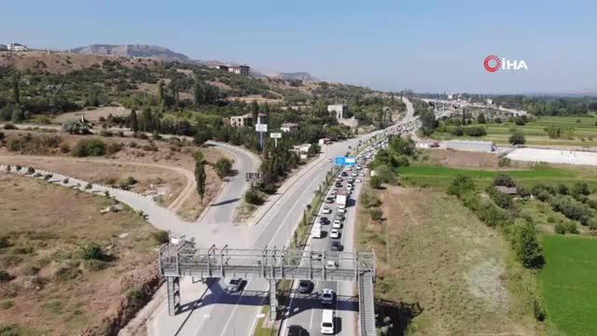 Tokat\'ta KPSS yoğunluğu, geç kalan aday sınava giremedi