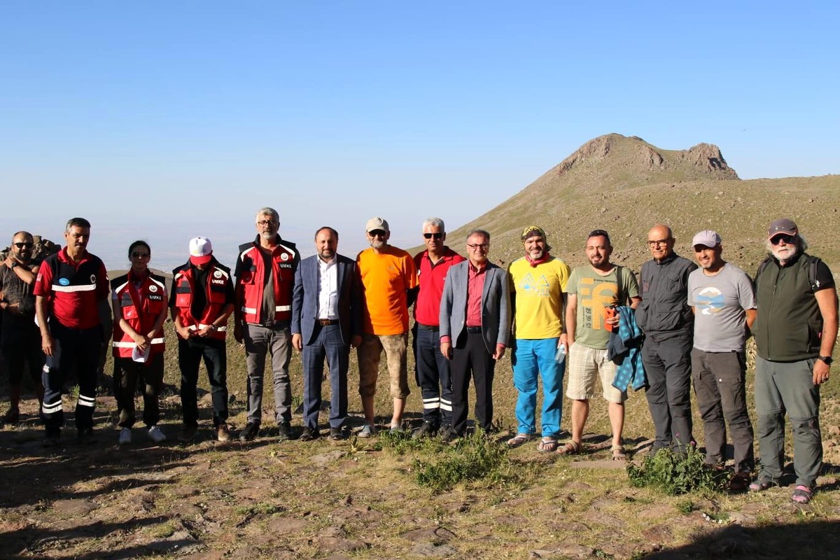 28. Sütdonduran Kampı ve Erciyes zirve Tırmanışı Yapıldı