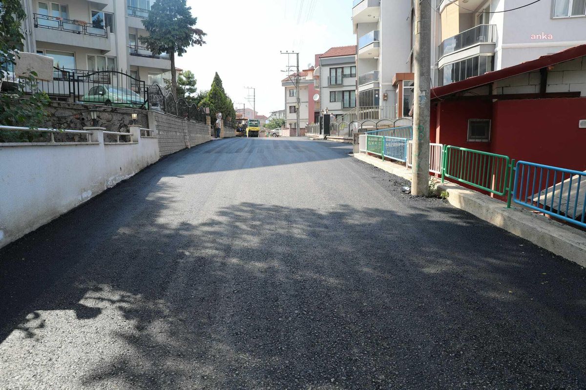 Başkan Hürriyet, Şirintepe\'de Asfalt Çalışmalarını İnceledi