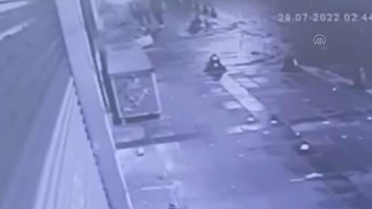İstanbul\'da bıçaklı kavgada 1 kişi hayatını kaybetti