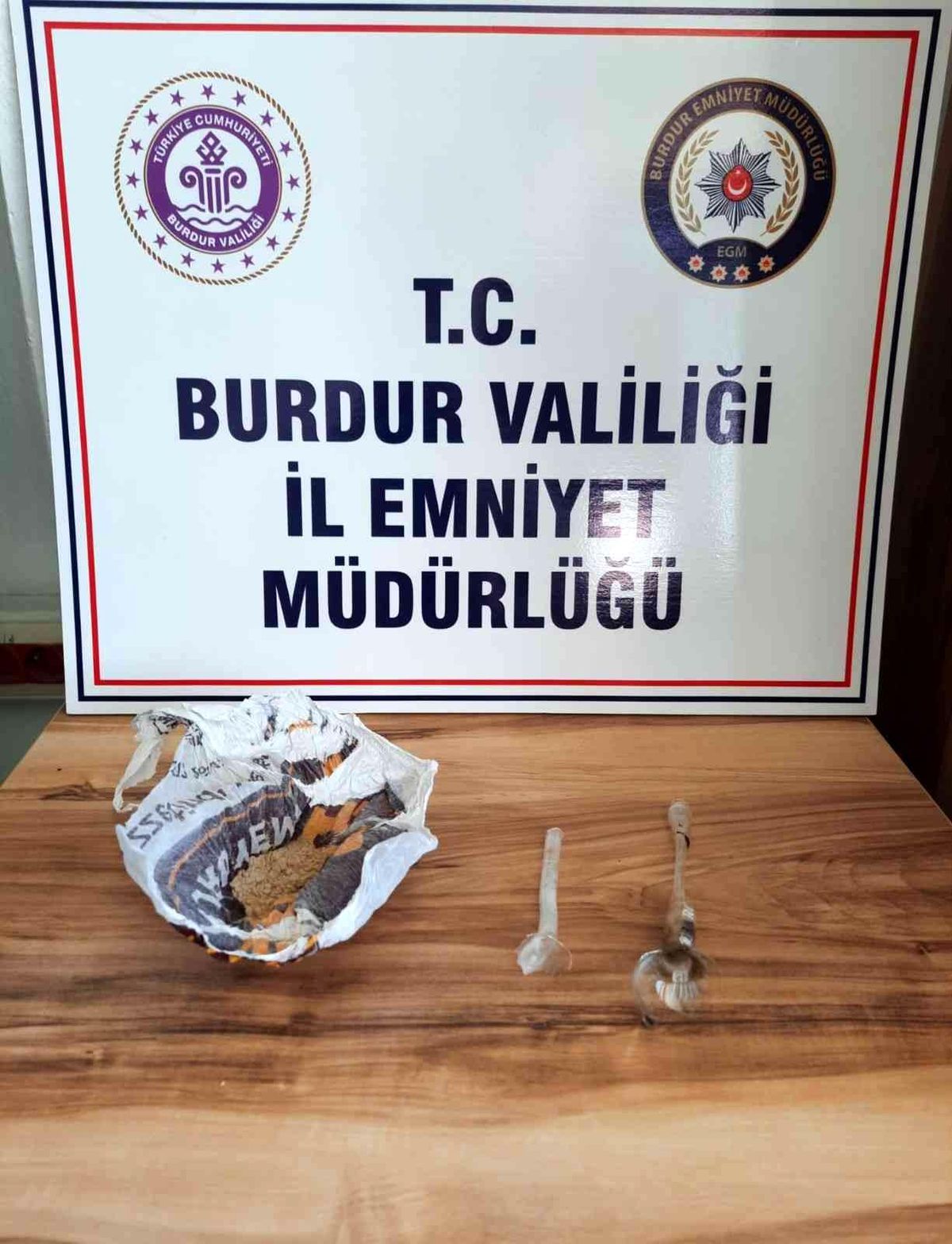 Burdur\'da uyuşturucu operasyonları: 14 şahıs hakkında işlem yapıldı