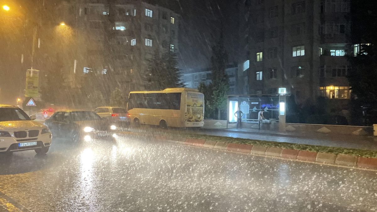 Edirne\'de sağanak etkili oldu