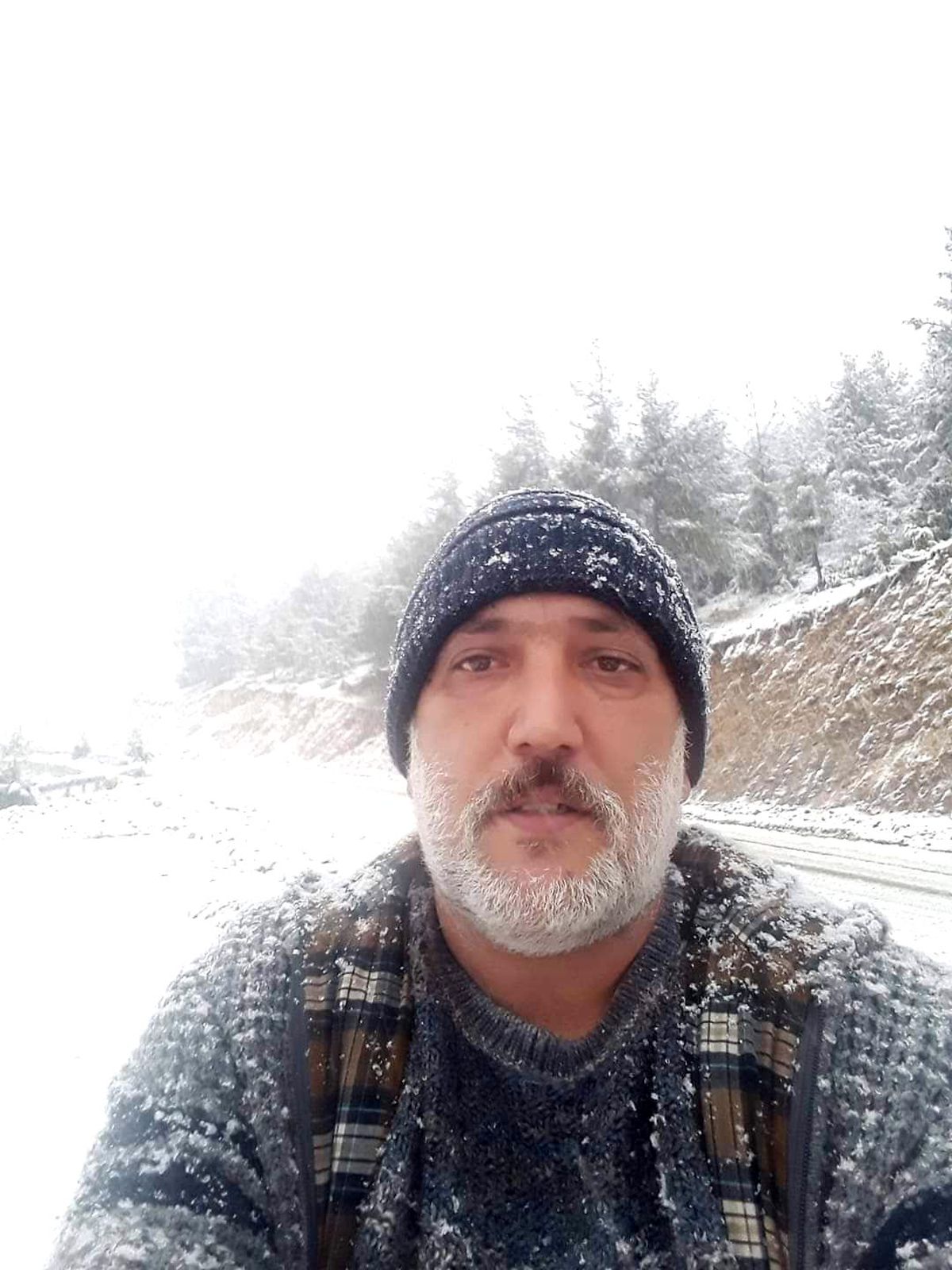 Emekli polis memuru evinde ölü bulundu