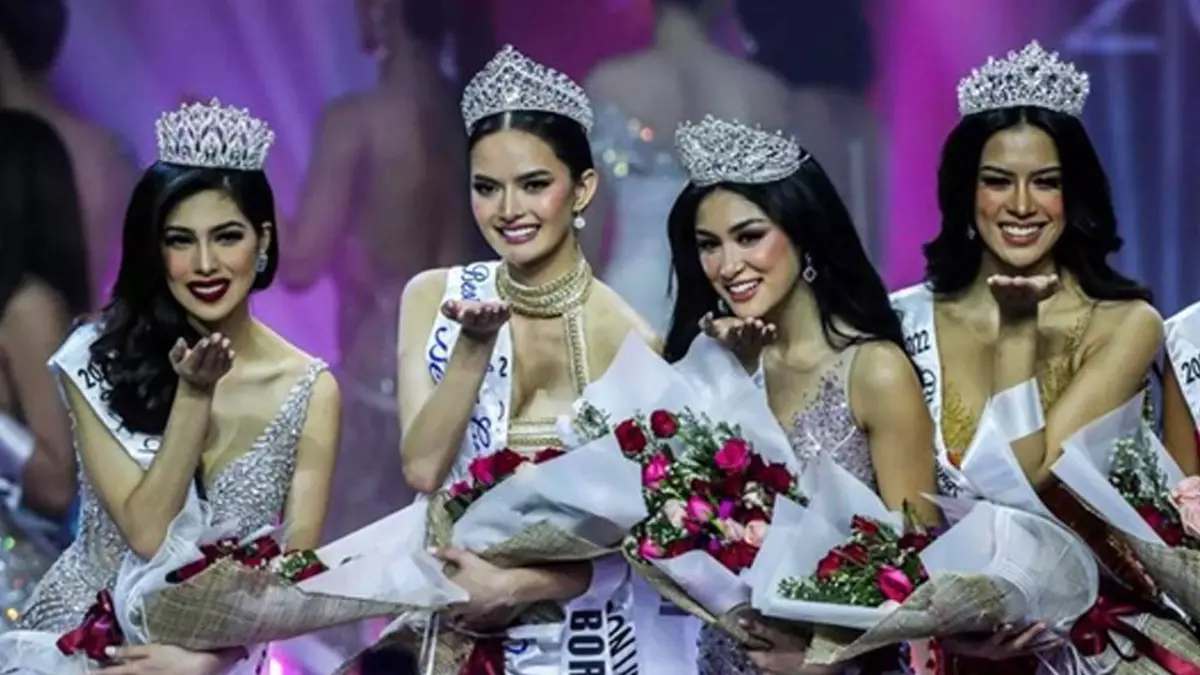 Filipinler\'de Binibining Pilipinas 2022 Güzellik Yarışmasının Taç Giyme Töreni Düzenlendi
