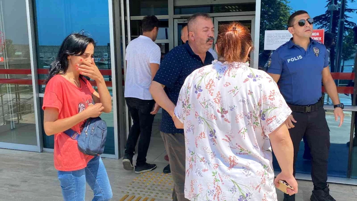 Arkadaşını bekleyen kadın, tanımadığı bir kişinin saldırısına uğradı