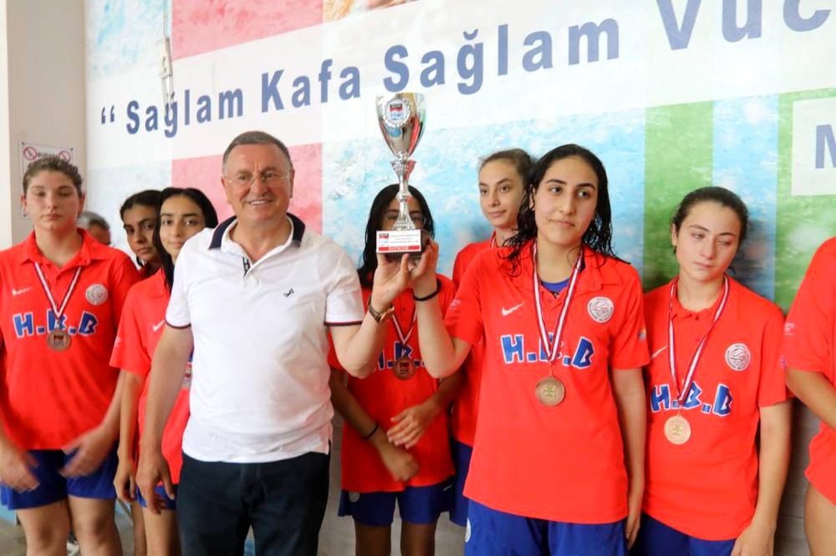 Hatay Büyükşehir Belediyespor Kadın Sutopu Takımı 1. Lig\'e yükseldi
