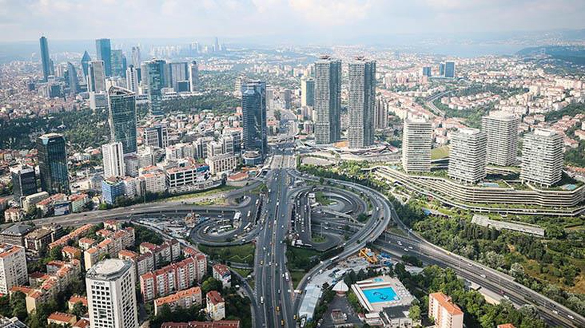 İstanbul Emlakçılar Odası Başkanı\'ndan çarpıcı iddia: Ev fiyatları ve kiralar 2023\'te düşecek