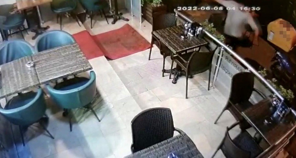 Kağıthane\'de pompalı saldırgan kamerada