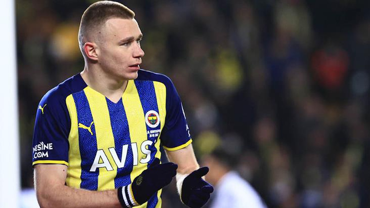 Fenerbahçe\'de yaprak dökümü! Kim Min-jae\'den sonra tüm gözler gözler Attila Szalai\'de