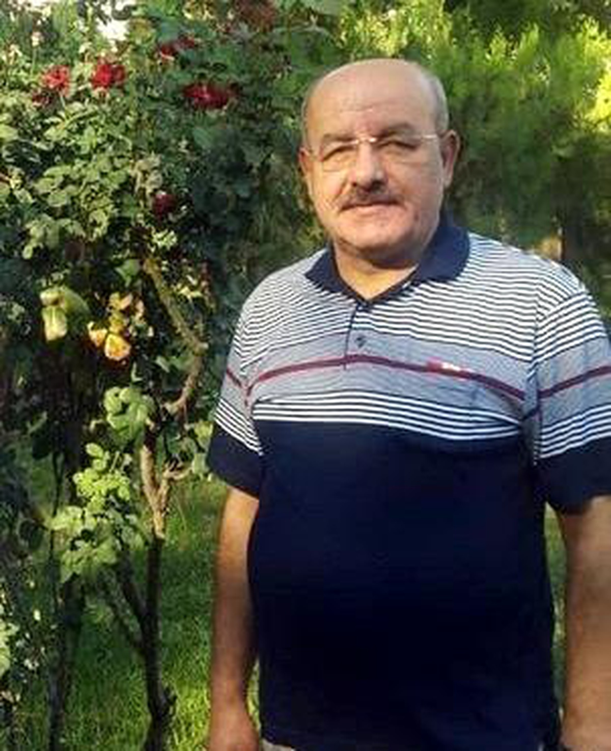 Mardin\'de halı sahada kalp krizi geçiren adliye müdürü hayatını kaybetti